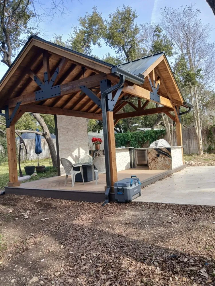 Reliable yard maintenance in Austin, TX by Hernandez Landscaping