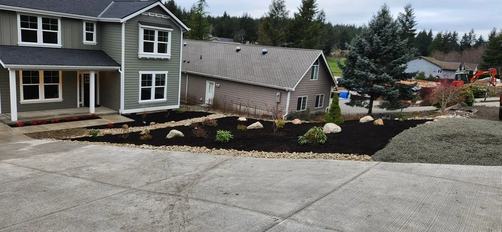Affordable yard maintenance in Gig Harbor, WA - Hernandez Landscaping
