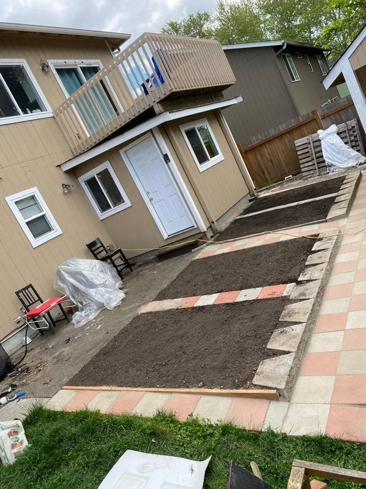 Professional outdoor landscaping for year-round maintenance across Kent, WA - Hernandez Landscaping