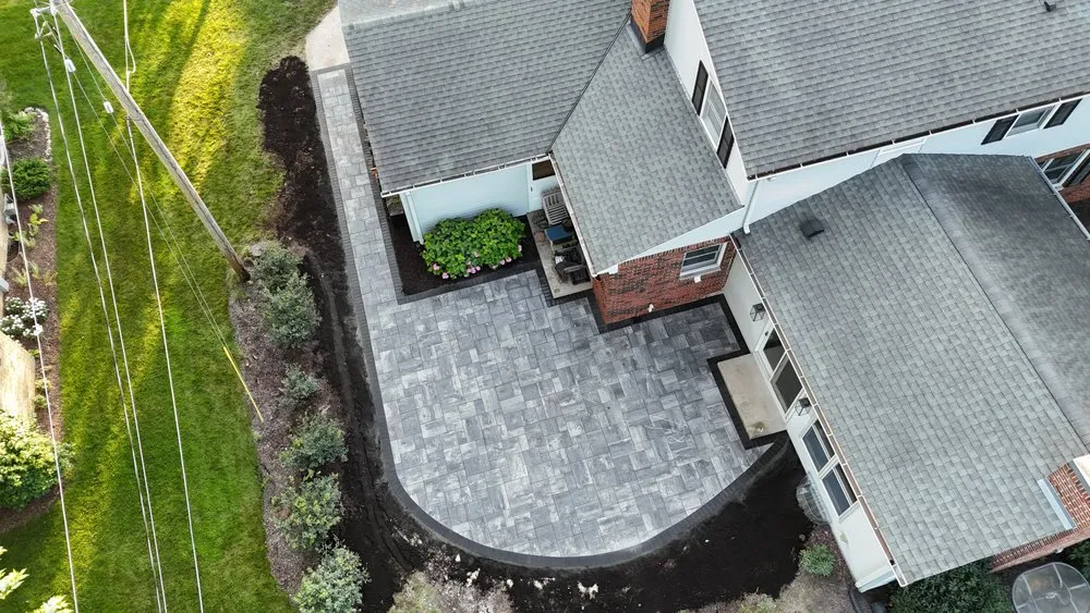 Custom lawn care service in Milwaukee, WI by Hernandez Landscaping