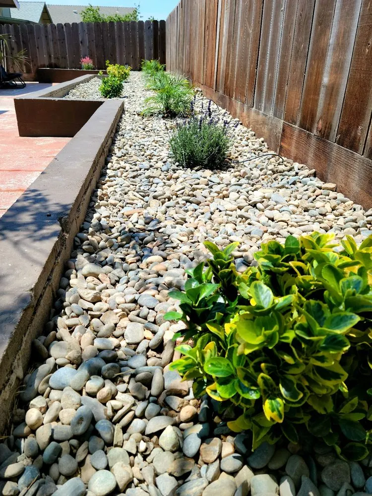 Reliable residential landscaping for residential properties across Oakdale, CA - Hernandez Landscaping