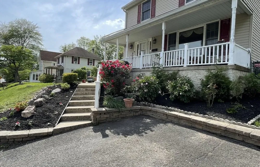 Reliable residential landscaping for beautiful yards across Philadelphia, PA - Hernandez Landscaping