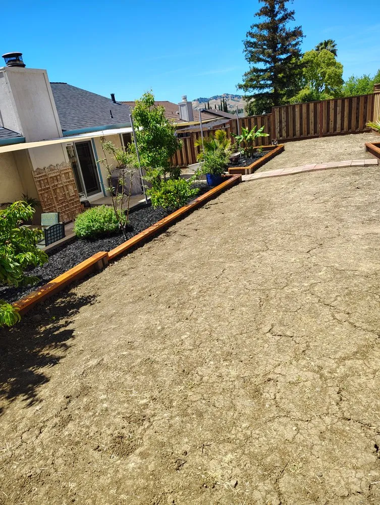 Reliable lawn care service in Pittsburg, CA - Hernandez Landscaping