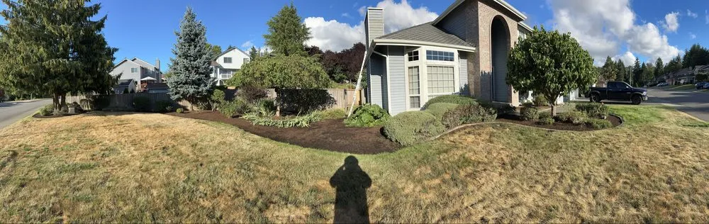 Professional lawn mowing service experts serving Renton, WA - Hernandez Landscaping
