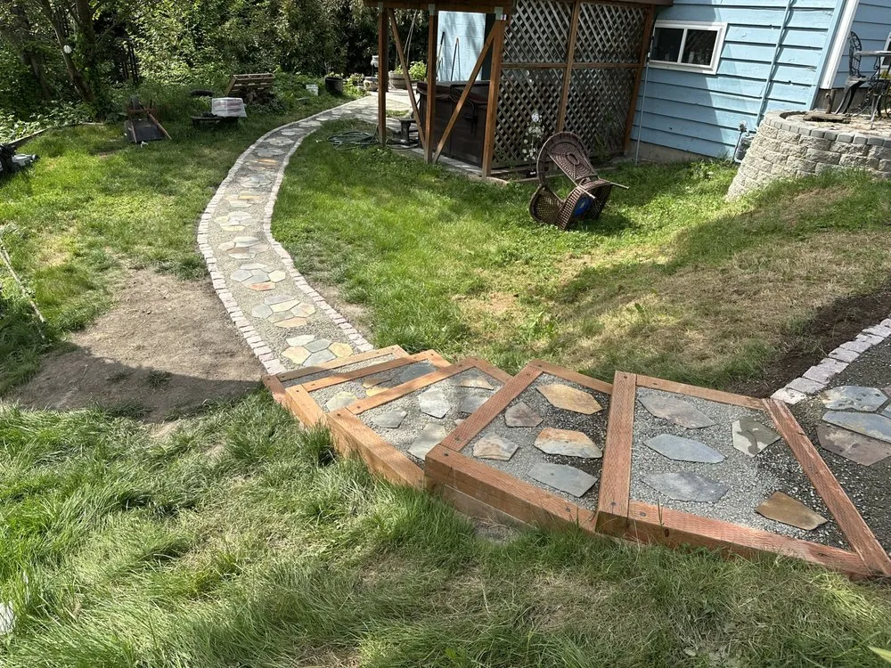 Professional garden landscaping in Renton, WA by Hernandez Landscaping