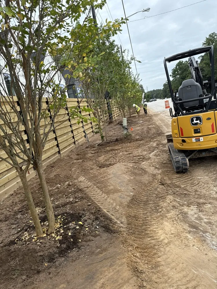 Reliable residential landscaping in Rosenberg, TX by Hernandez Landscaping