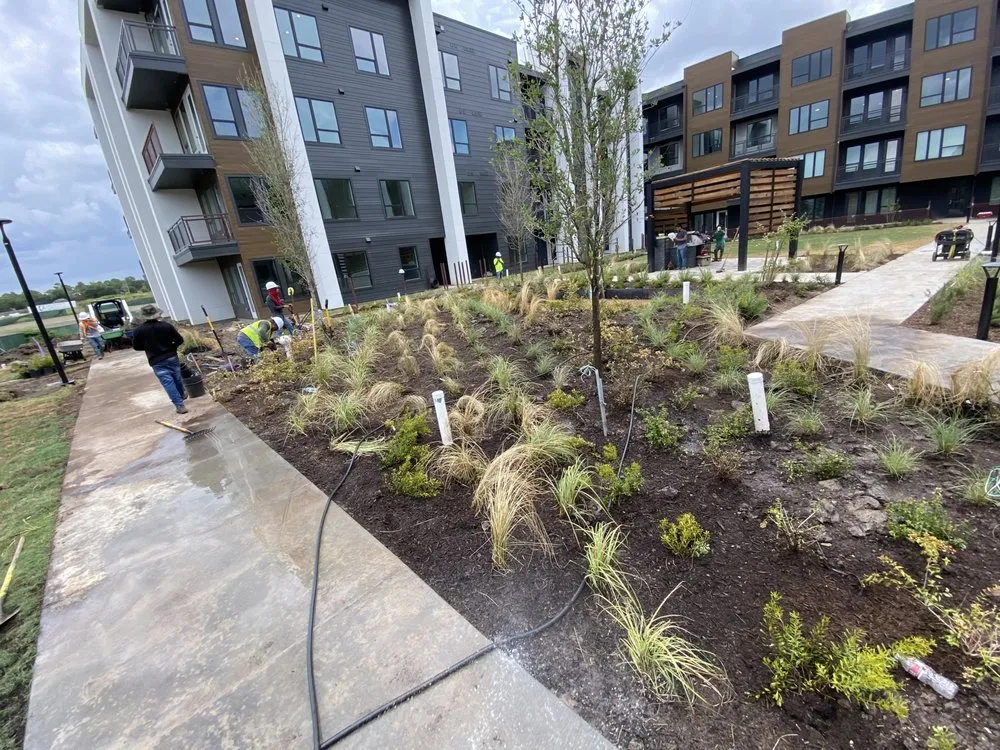 Local outdoor landscaping experts serving Rosenberg, TX - Hernandez Landscaping