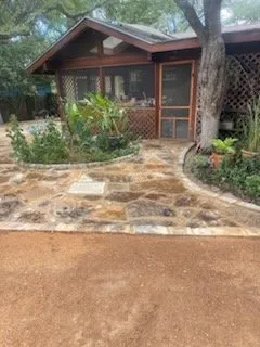 Top-rated garden landscaping in San Marcos, TX by Hernandez Landscaping