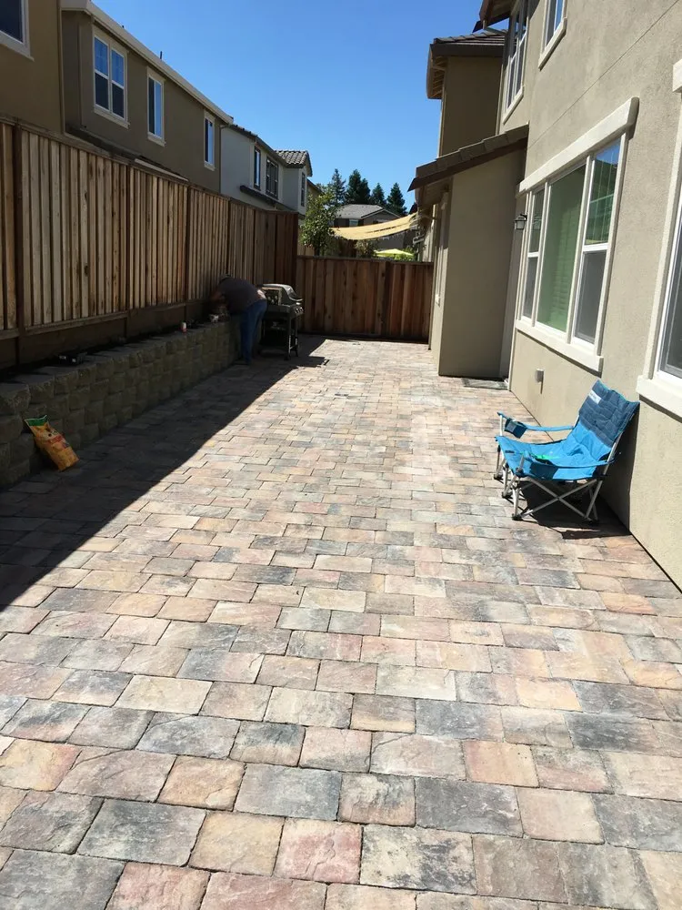 Custom garden landscaping with custom design in Sebastopol, CA by Hernandez Landscaping