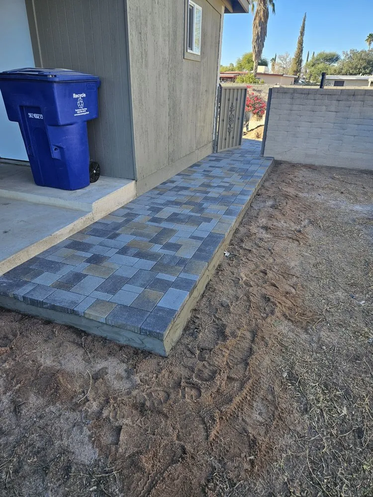 Professional lawn mowing service experts serving Tucson, AZ - Hernandez Landscaping