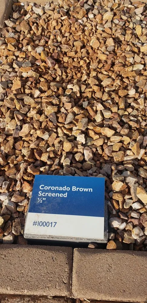 Custom lawn care service experts serving Tucson, AZ - Hernandez Landscaping