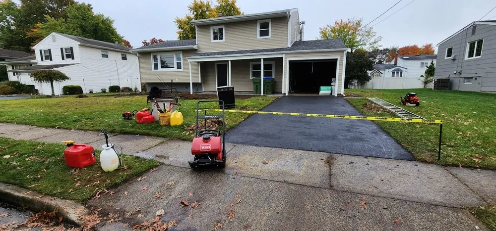 Affordable residential landscaping in Bound Brook, NJ by Hernandez Lawn Care & Landscaping