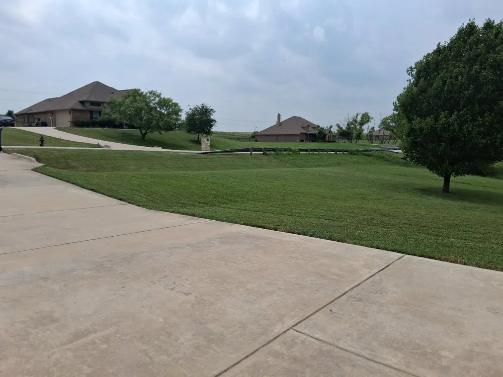 Trusted lawn mowing service for homes in Benbrook, TX by Hernandez Lawn Care