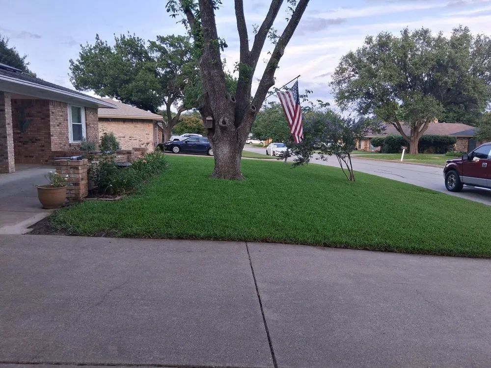 Affordable lawn mowing service near you across Benbrook, TX - Hernandez Lawn Care