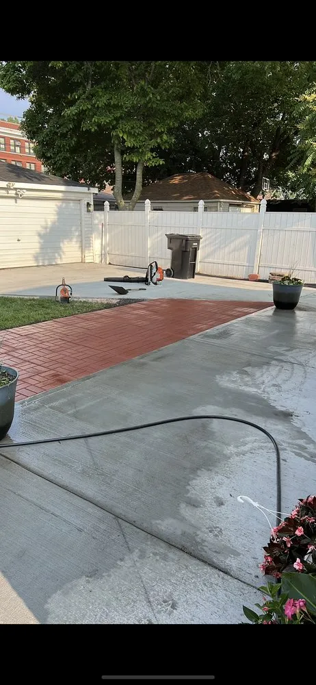 Professional residential landscaping experts serving Chicago, IL - Hernandez Lawn care