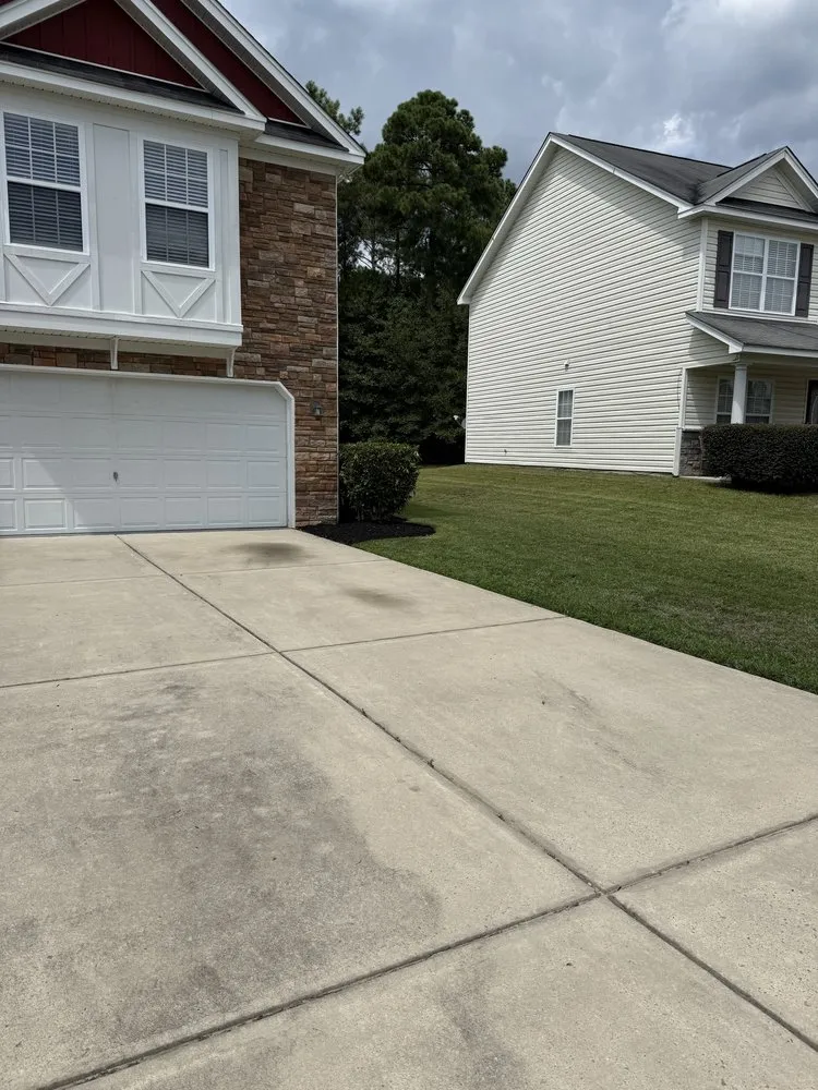 Custom yard cleanup service in Columbia, SC - Hernandez Lawn Care