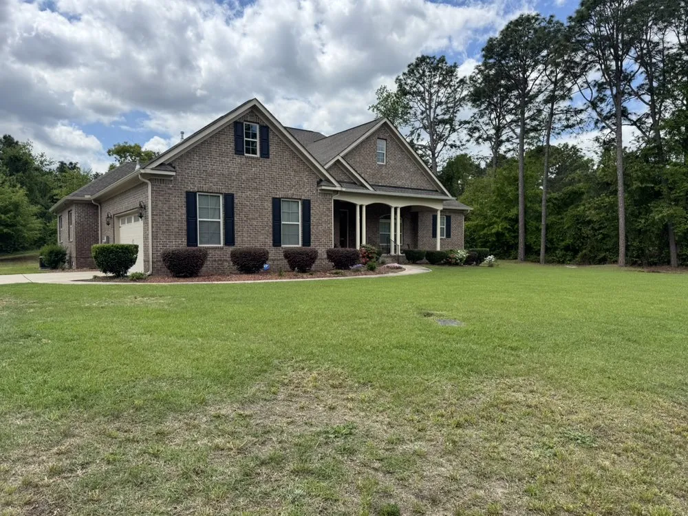 Custom yard cleanup service in Columbia, SC by Hernandez Lawn Care