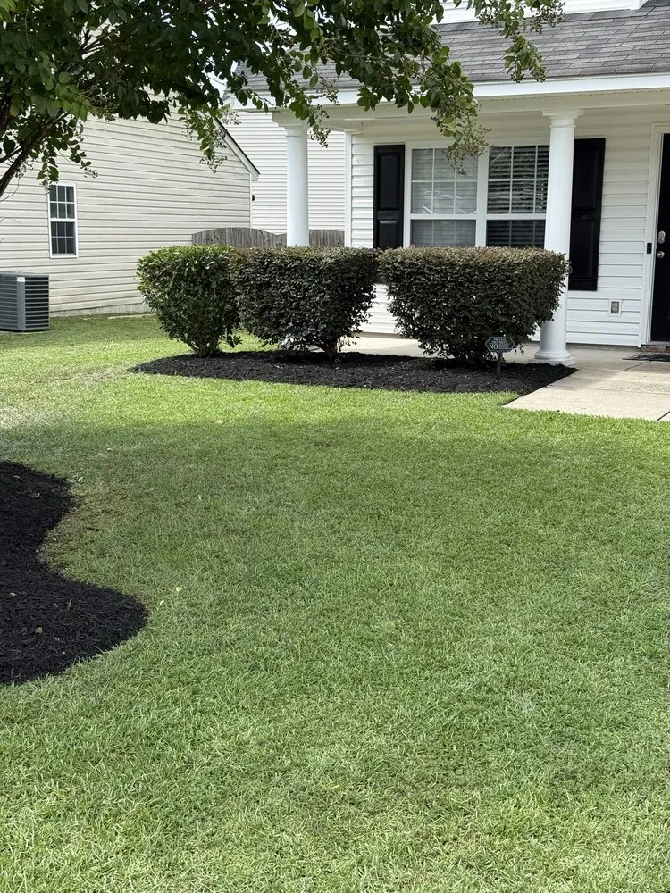 Affordable residential landscaping with custom design in Columbia, SC by Hernandez Lawn Care