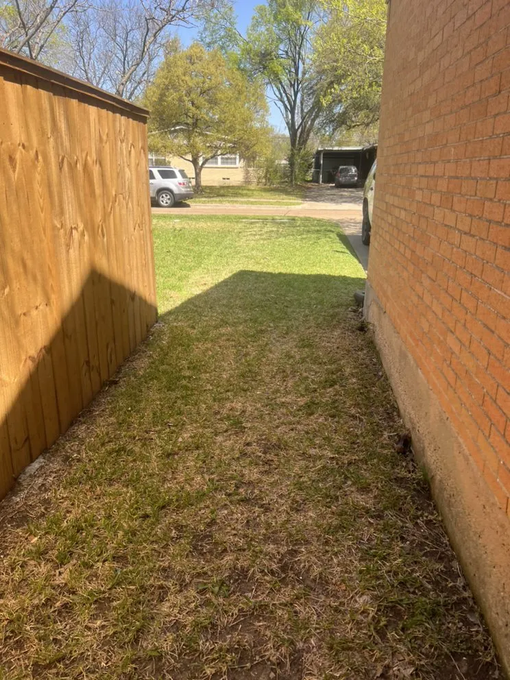 Professional garden landscaping in Dallas, TX - Hernandez Lawn Services