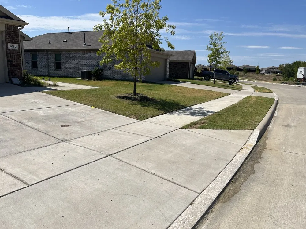 Expert garden landscaping experts serving Dallas, TX - Hernandez Lawn Services