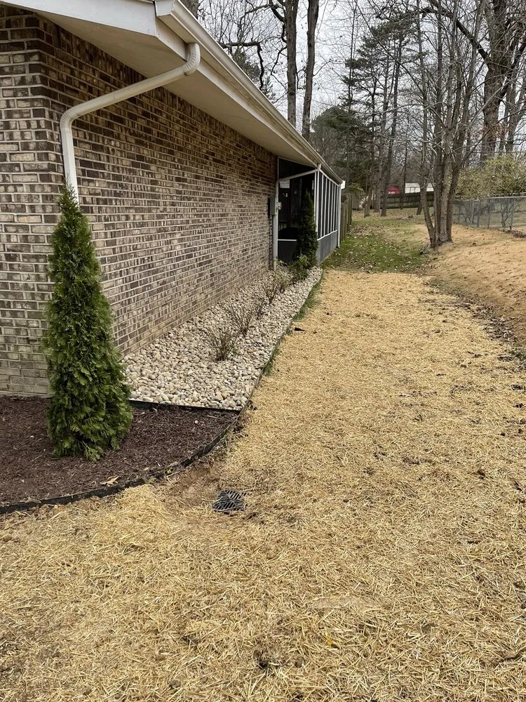 Local landscaping services in Paducah, KY by Hernandez Lawncare & Landscaping