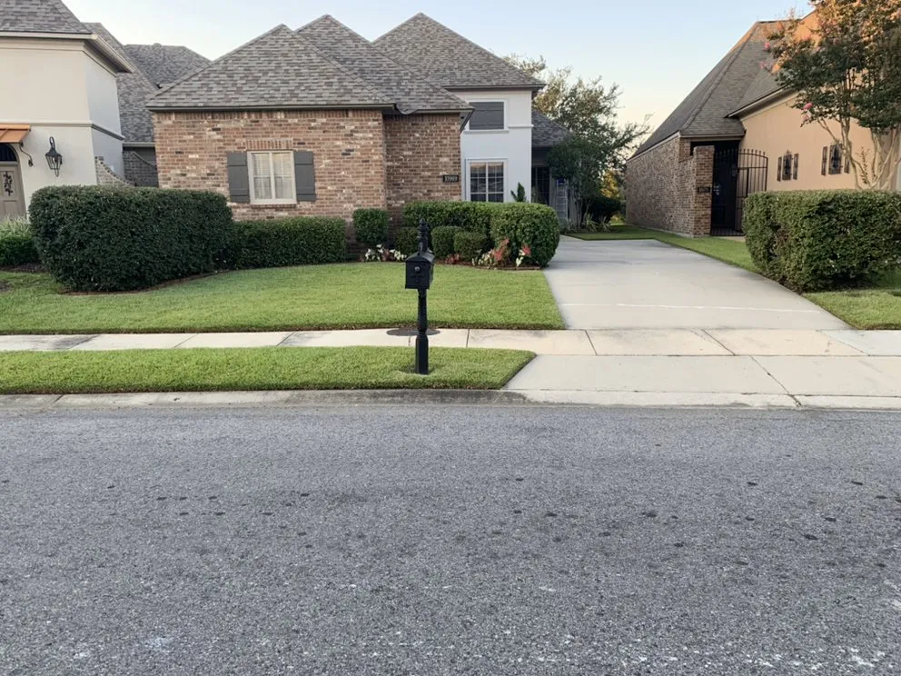 Custom outdoor landscaping for homes across Baton Rouge, LA - Hernandez Lawnscape