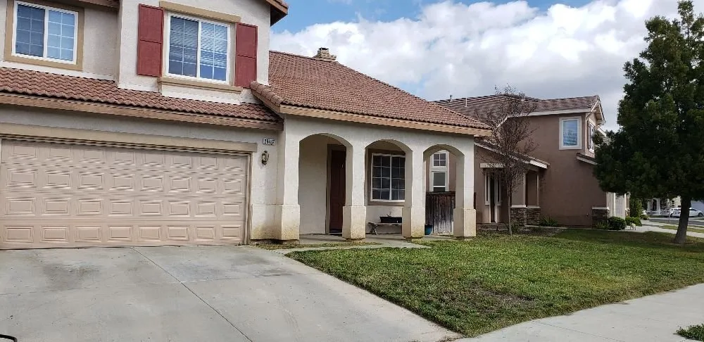 Custom landscaping services with custom design across Menifee, CA - Hernandez Maintenance And Junkhauling