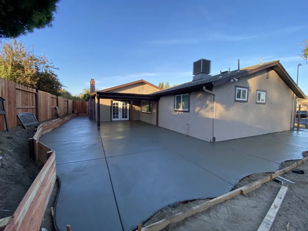 Top-rated lawn mowing service for year-round maintenance across Stockton, CA - Hernandez One Time Yard Clean Up