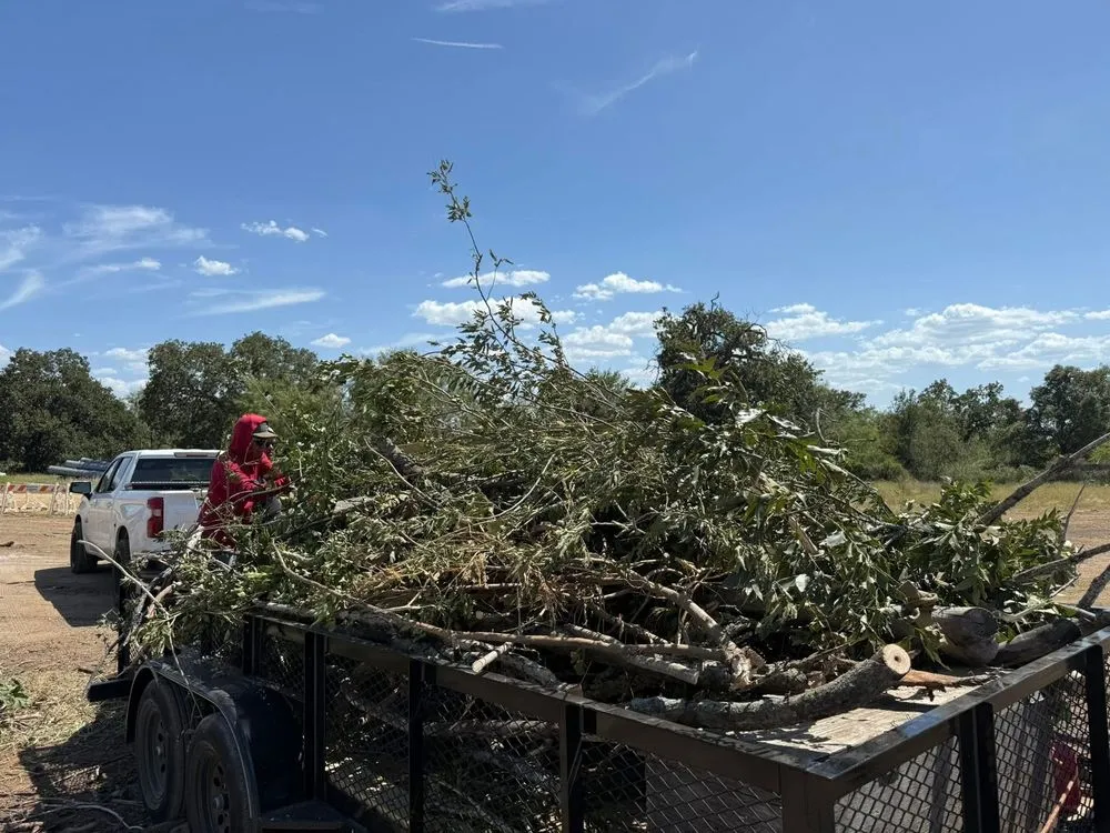 Top-rated lawn mowing service in Burnet, TX by Hernandez services