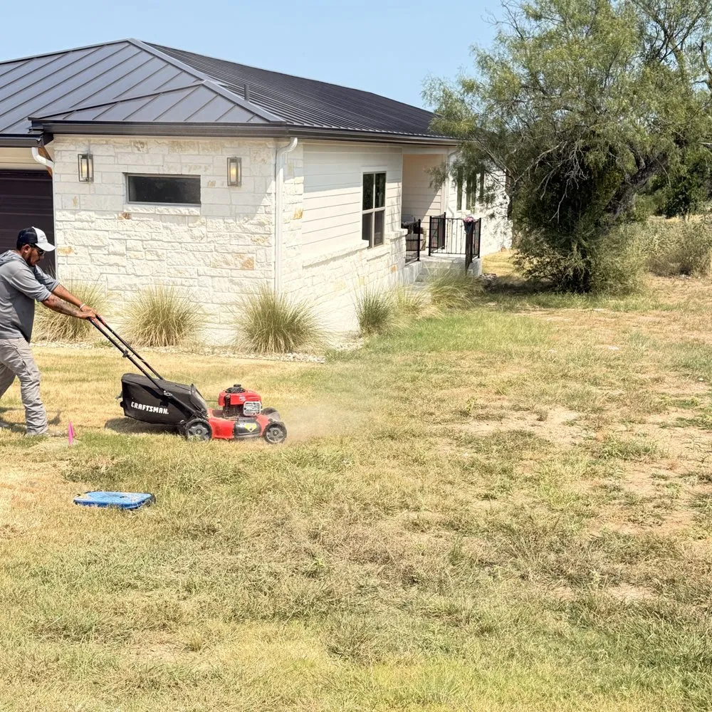 Reliable garden landscaping in Burnet, TX - Hernandez services