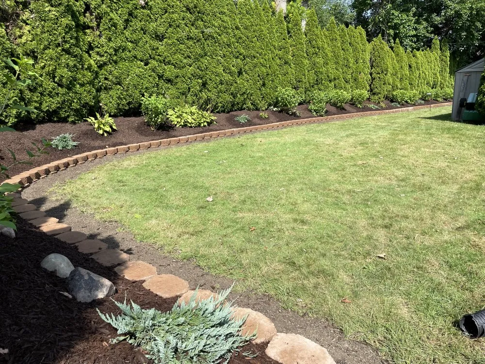 Reliable landscaping services experts serving Detroit, MI - Hernandez Services