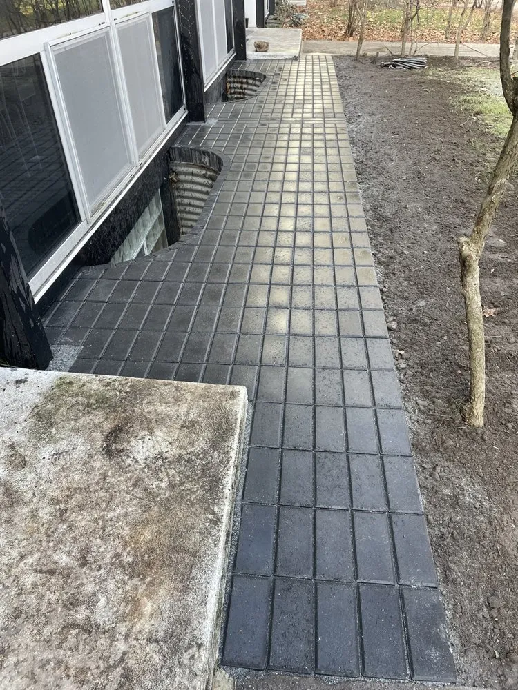 Trusted outdoor landscaping with custom design across Detroit, MI - Hernandez Services