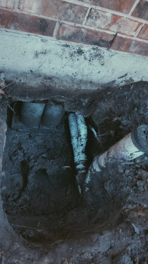 Affordable lawn mowing service experts serving Fort Worth, TX - Hernandez The Handyman