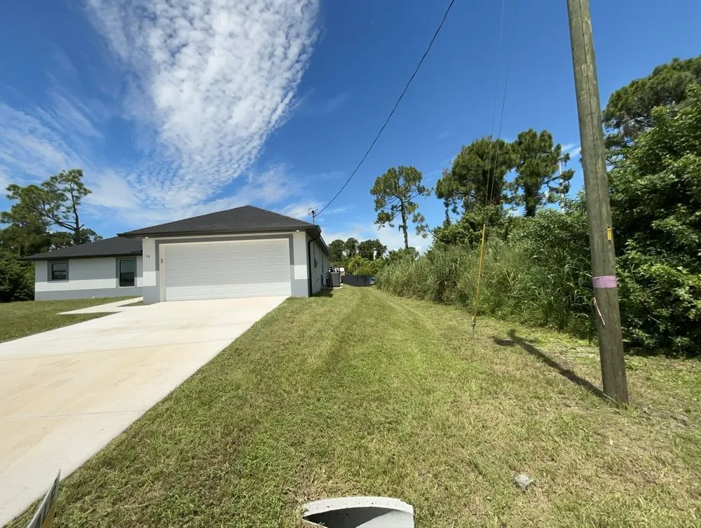 Professional landscaping services in Naples, FL by Hernandez Varela Lawn Care