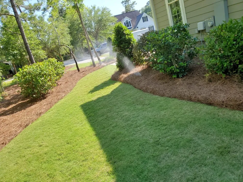 Local landscaping services for year-round maintenance across Litchfield Beach, SC - Hernandez Yardscapes