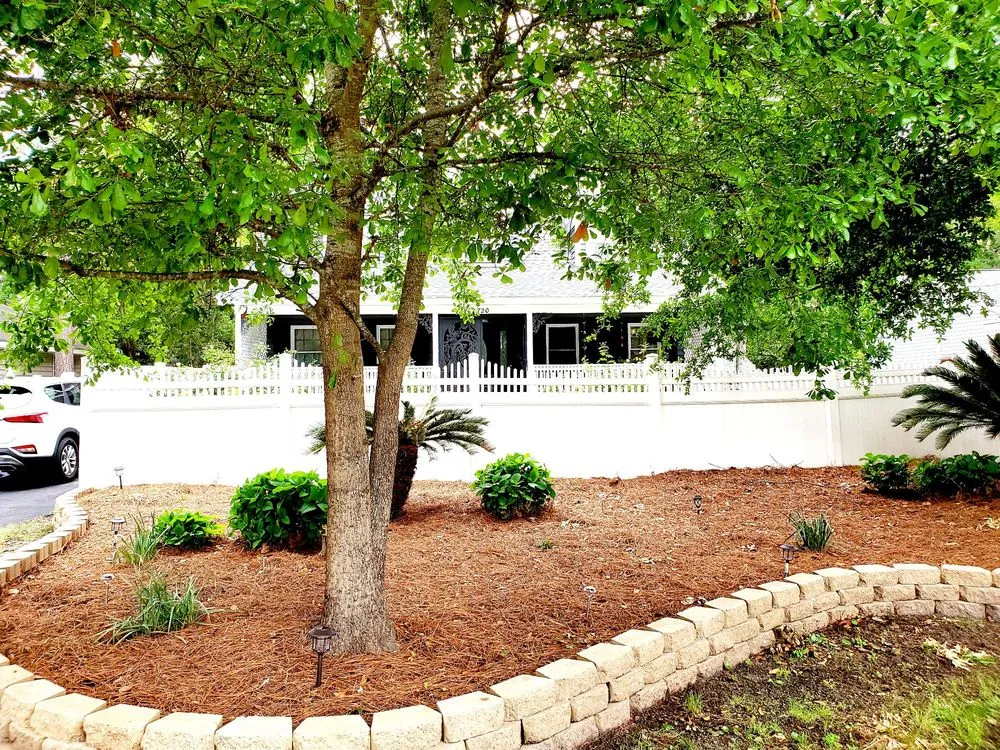 Expert garden landscaping in Litchfield Beach, SC by Hernandez Yardscapes