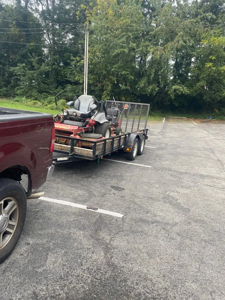 Top-rated lawn care service experts serving Roanoke, VA - Hernandez’s Landscaping