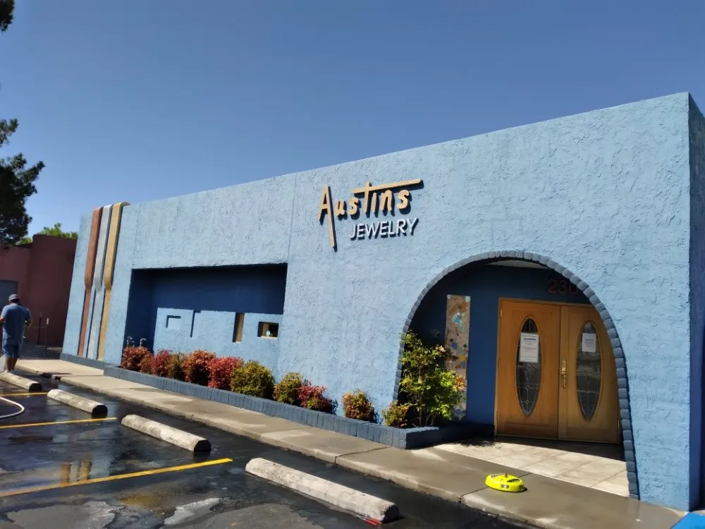 Local yard maintenance in Las Cruces, NM by Hernando Home Preservation