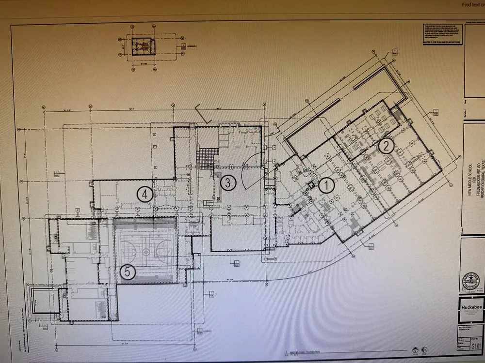 Custom lawn care service in Pflugerville, TX by Hernandoes It Right