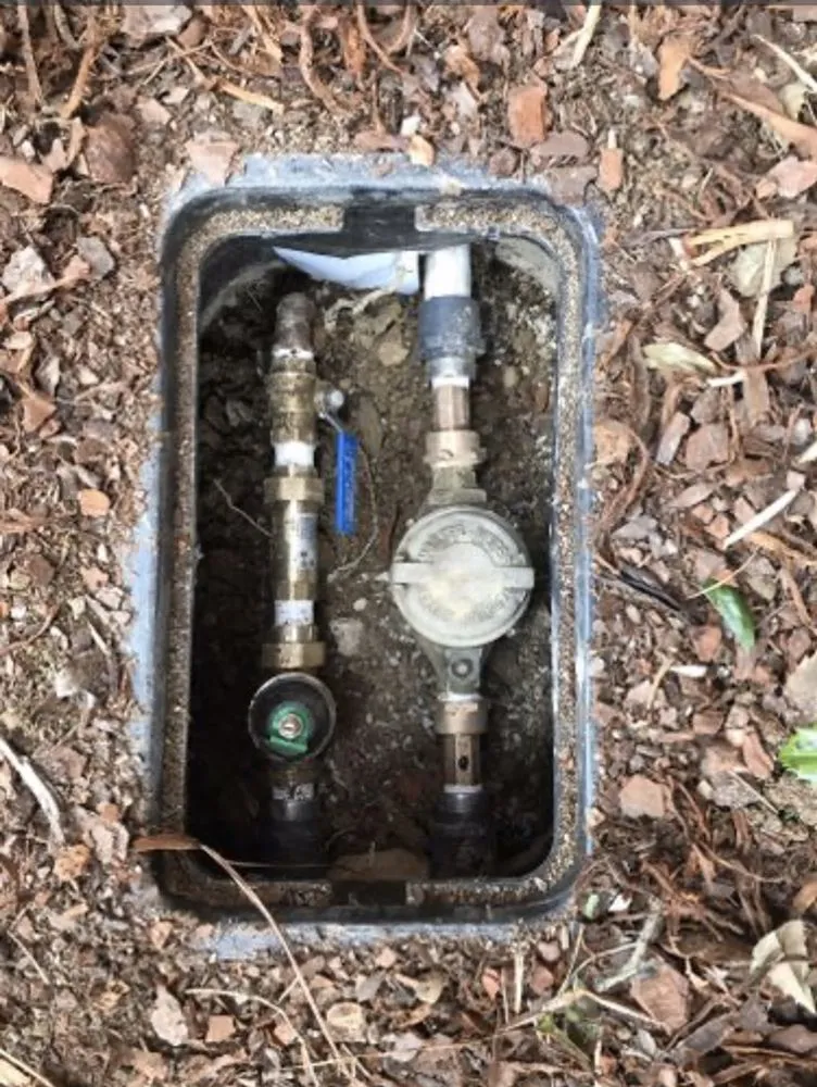 Reliable yard maintenance with custom design in Leeds, AL by Hernández landscaping & irrigation