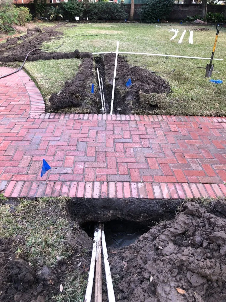 Top-rated lawn care service with custom design in Magnolia, TX by Heroes Lawn Care