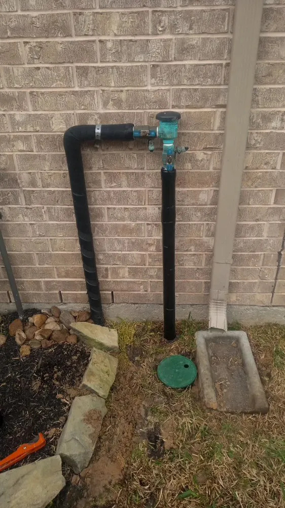 Expert landscaping services experts serving Alvin, TX - Heroes Lawn Care South East