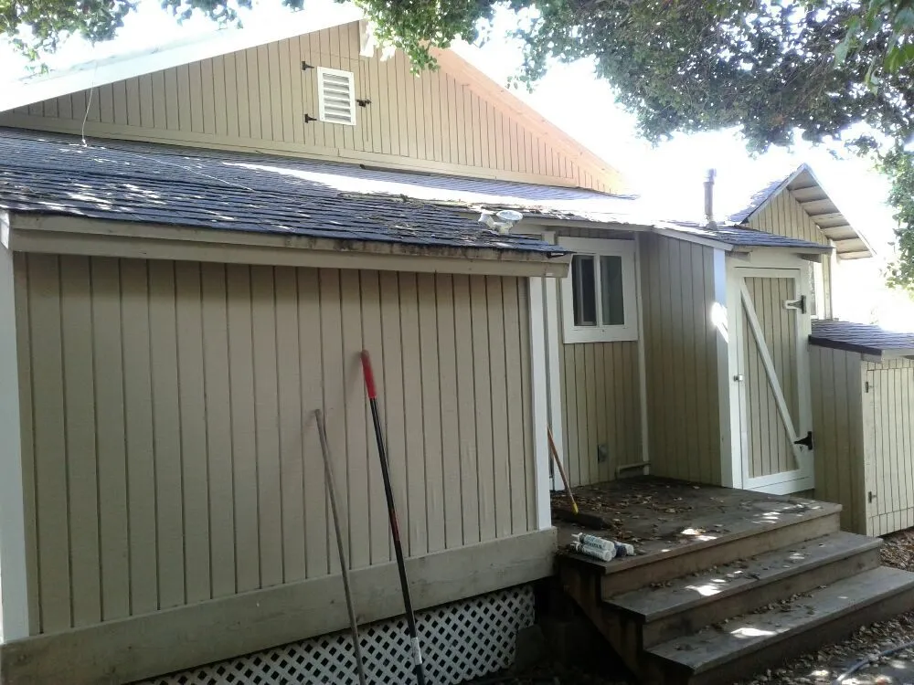 Custom outdoor landscaping experts serving San Luis Obispo, CA - Heroes2Hire