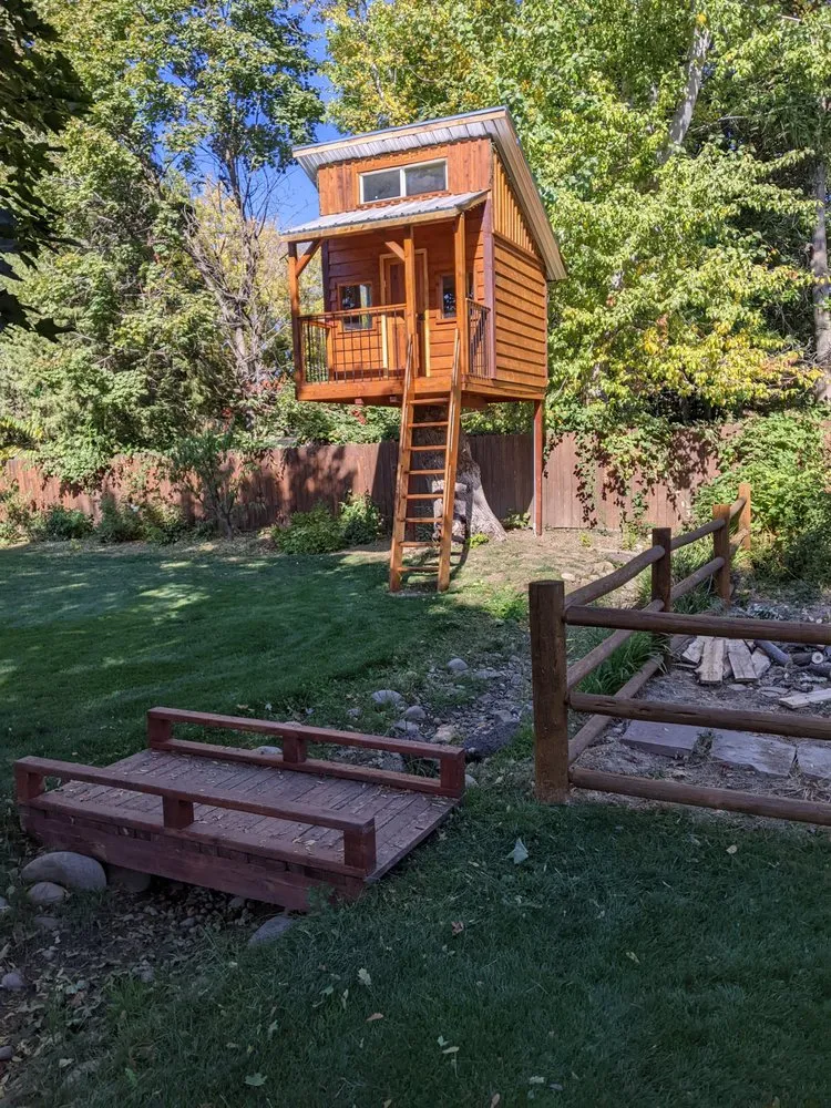 Custom garden landscaping in Boise, ID - Hero's Doodie