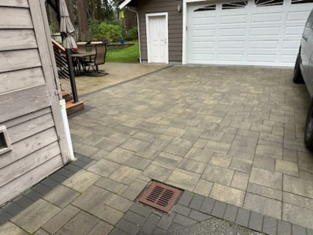 Top-rated yard maintenance in Bellevue, WA by Herrera Hardscapes