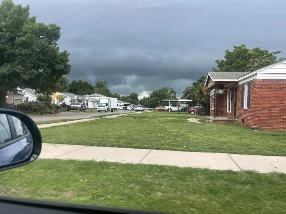 Expert garden landscaping experts serving Oklahoma City, OK - Herrera Painting & Lawn Service