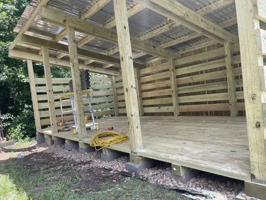 Herrera Painting & Lawn Service Logo