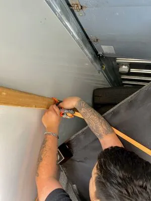 Herrera Services Logo