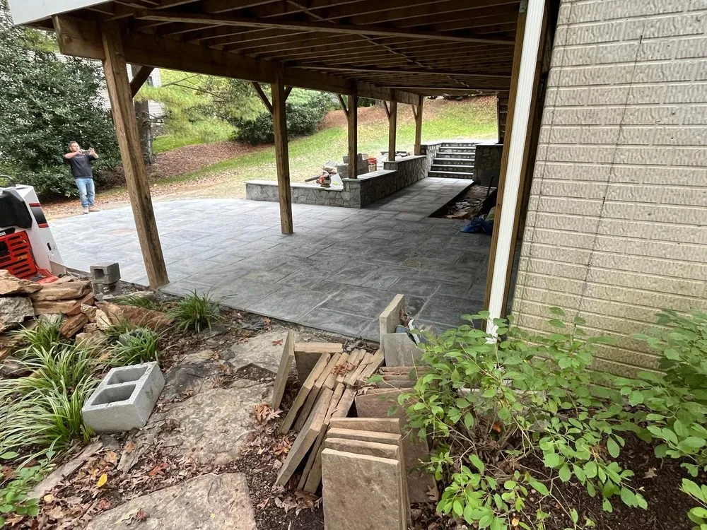 Local landscaping services experts serving Gaithersburg, MD - Herrera Tree Services and Landscaping