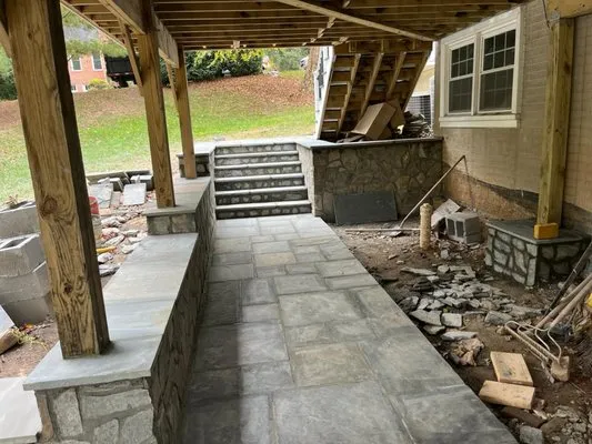 Herrera Tree Services and Landscaping Logo